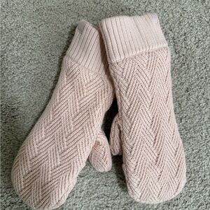 lululemon athletica Pink Knit Mittens